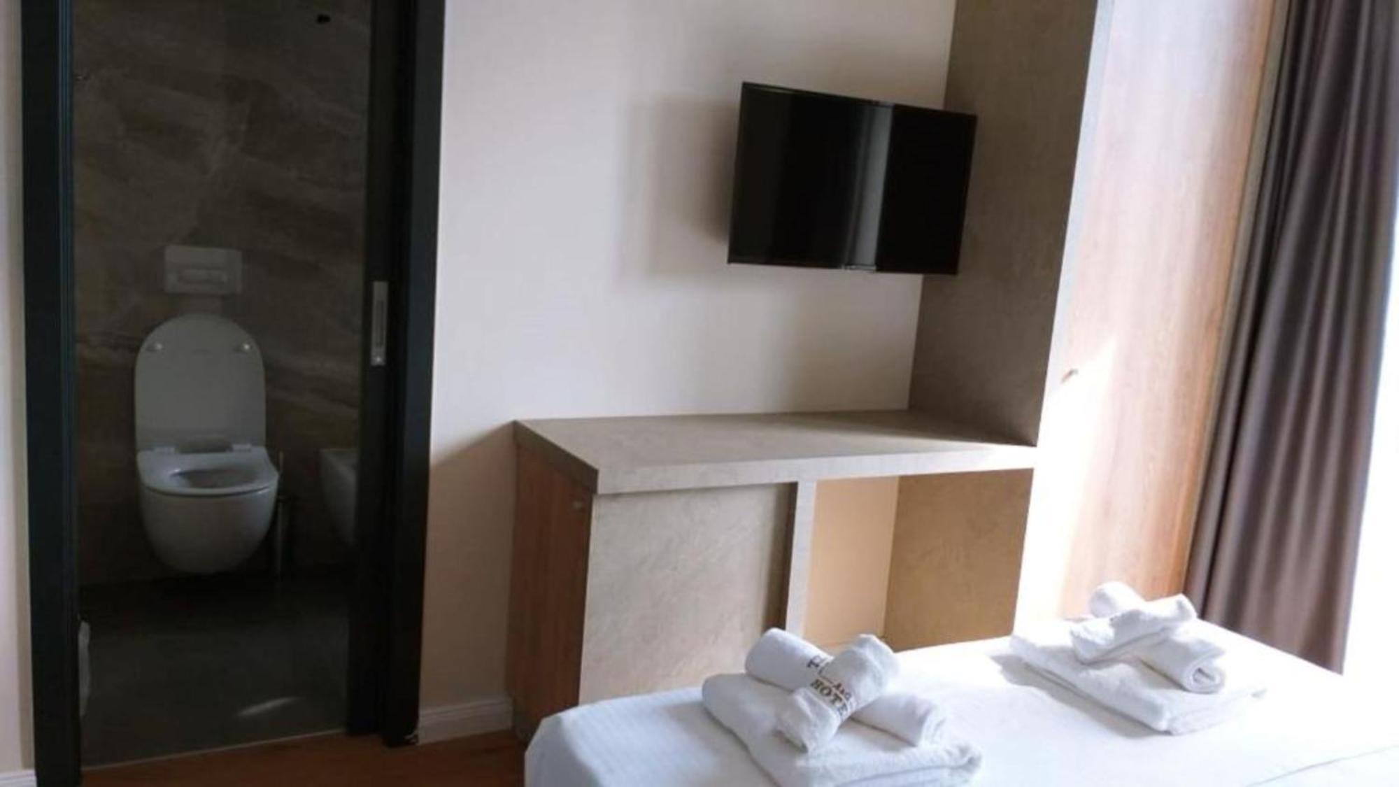 A&g Hotel Radhime